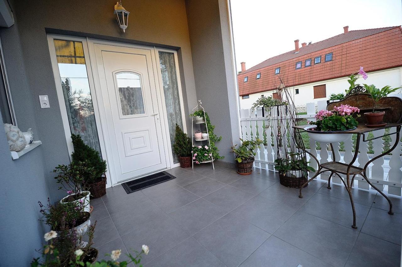 Vintage Home Lelle Balatonlelle Exterior photo